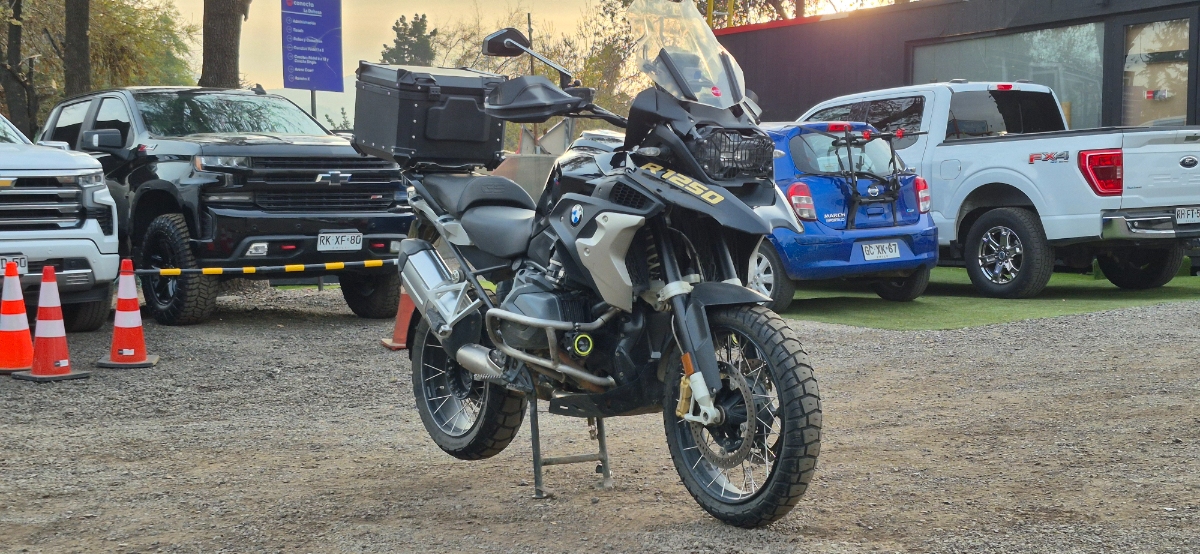 Vehicle media 3