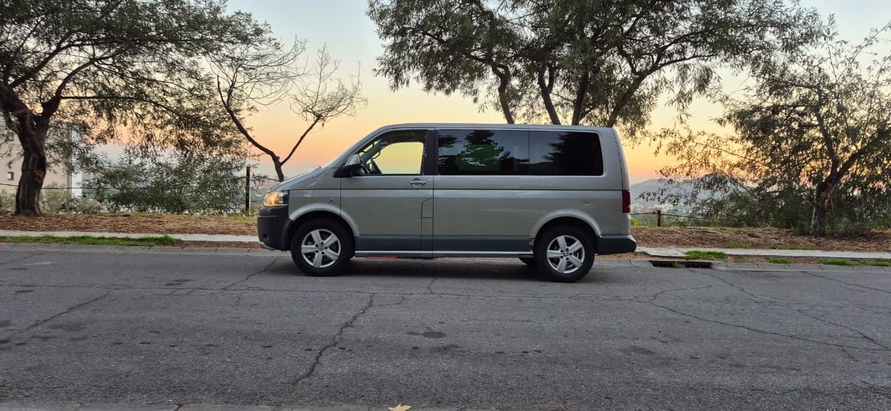 Vehicle media 4