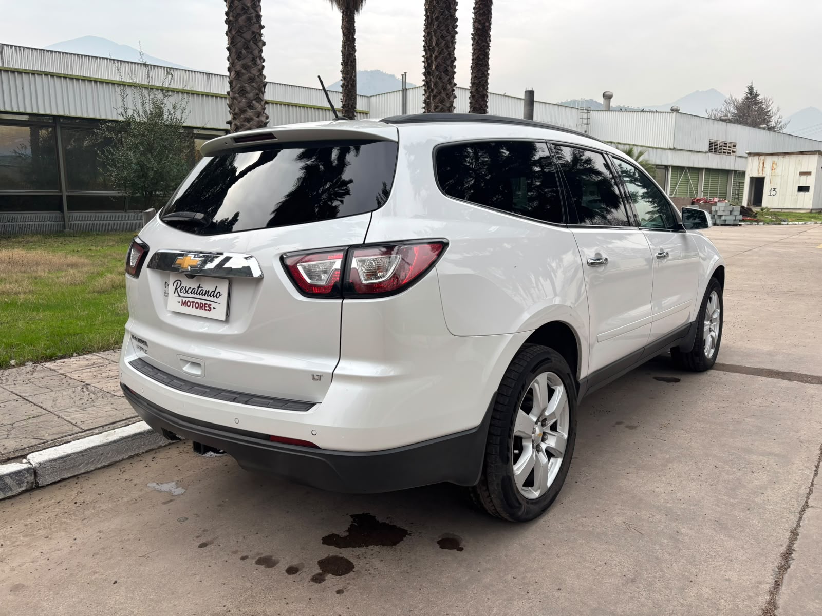 Vehicle media 4