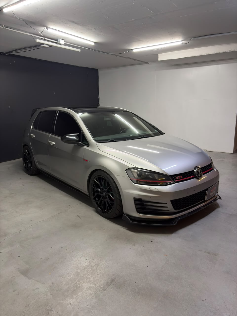 Vehicle media 3