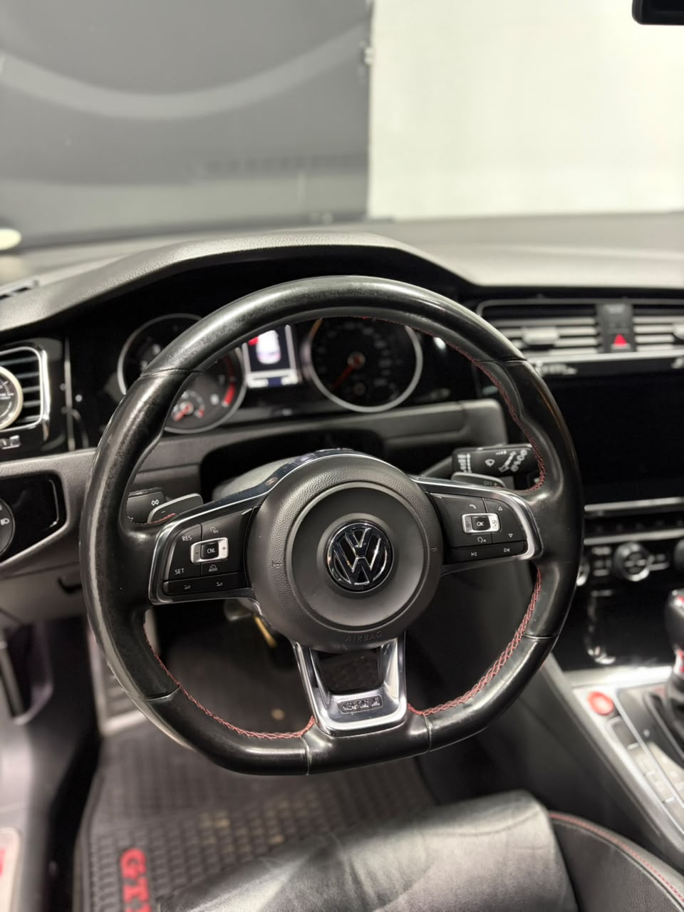 Vehicle media 14