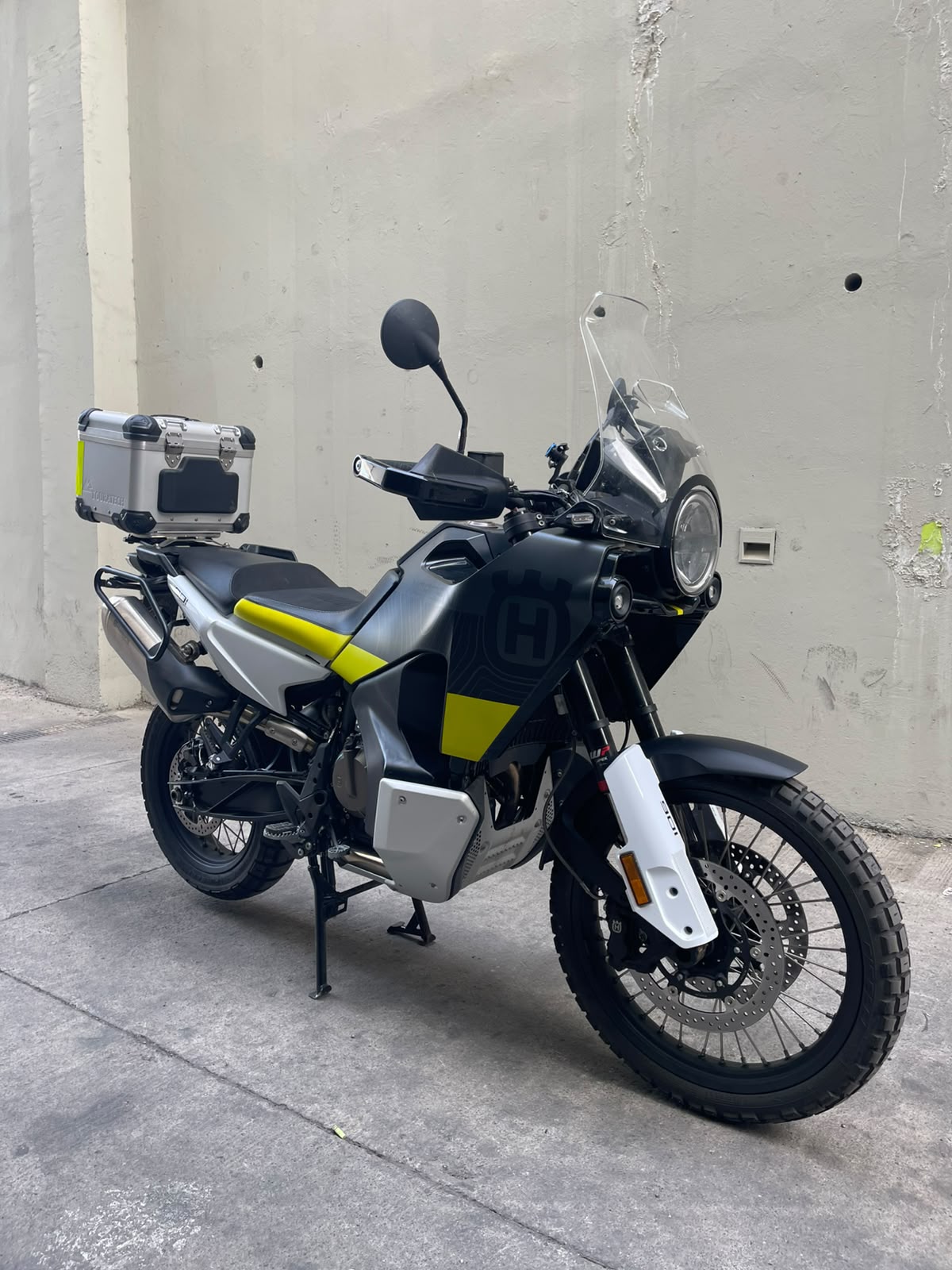 Vehicle media 11