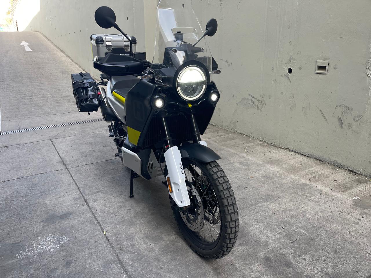 Vehicle media 3