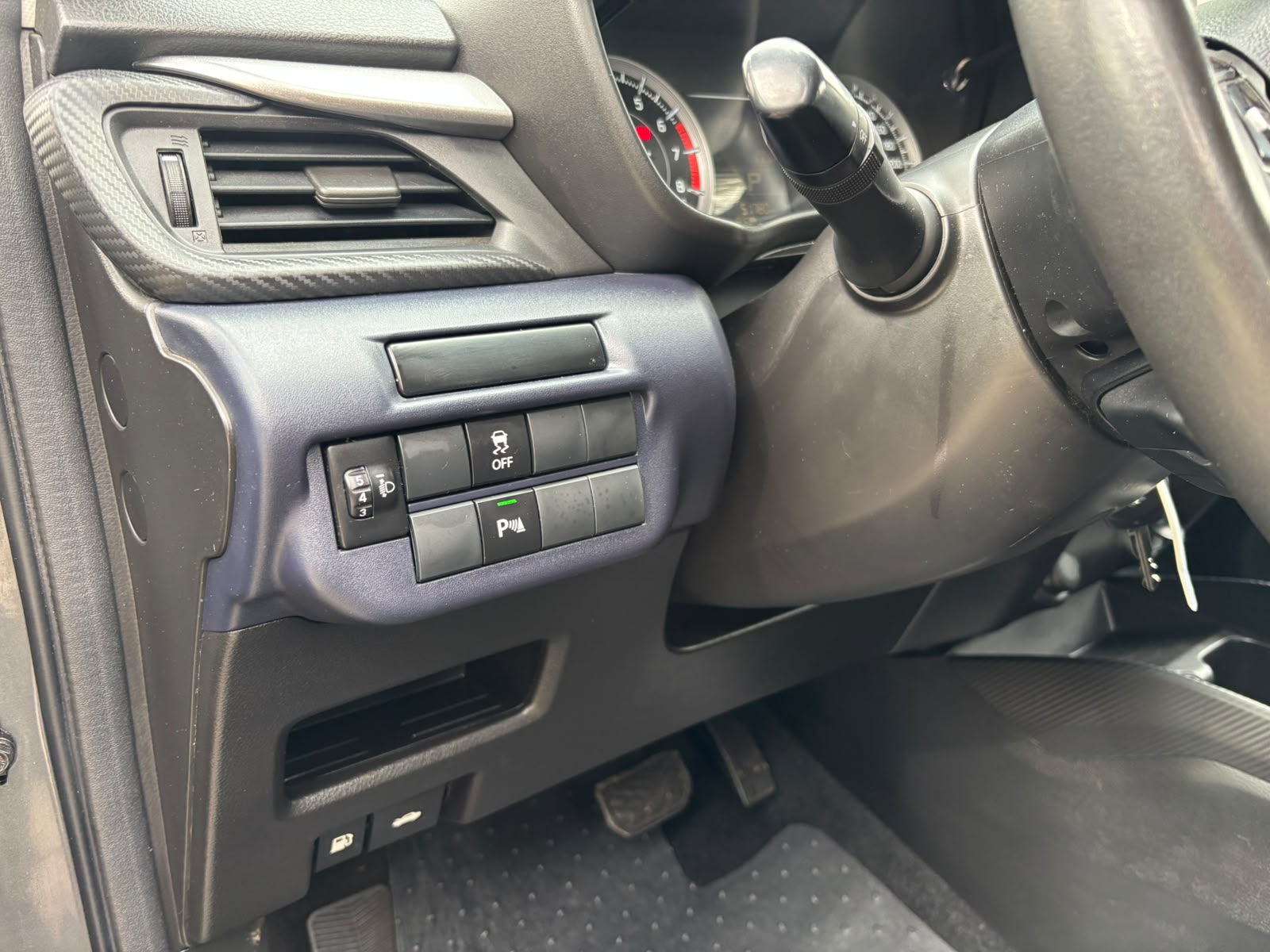 Vehicle media 11
