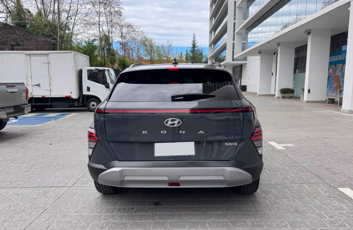 Vehicle media 6