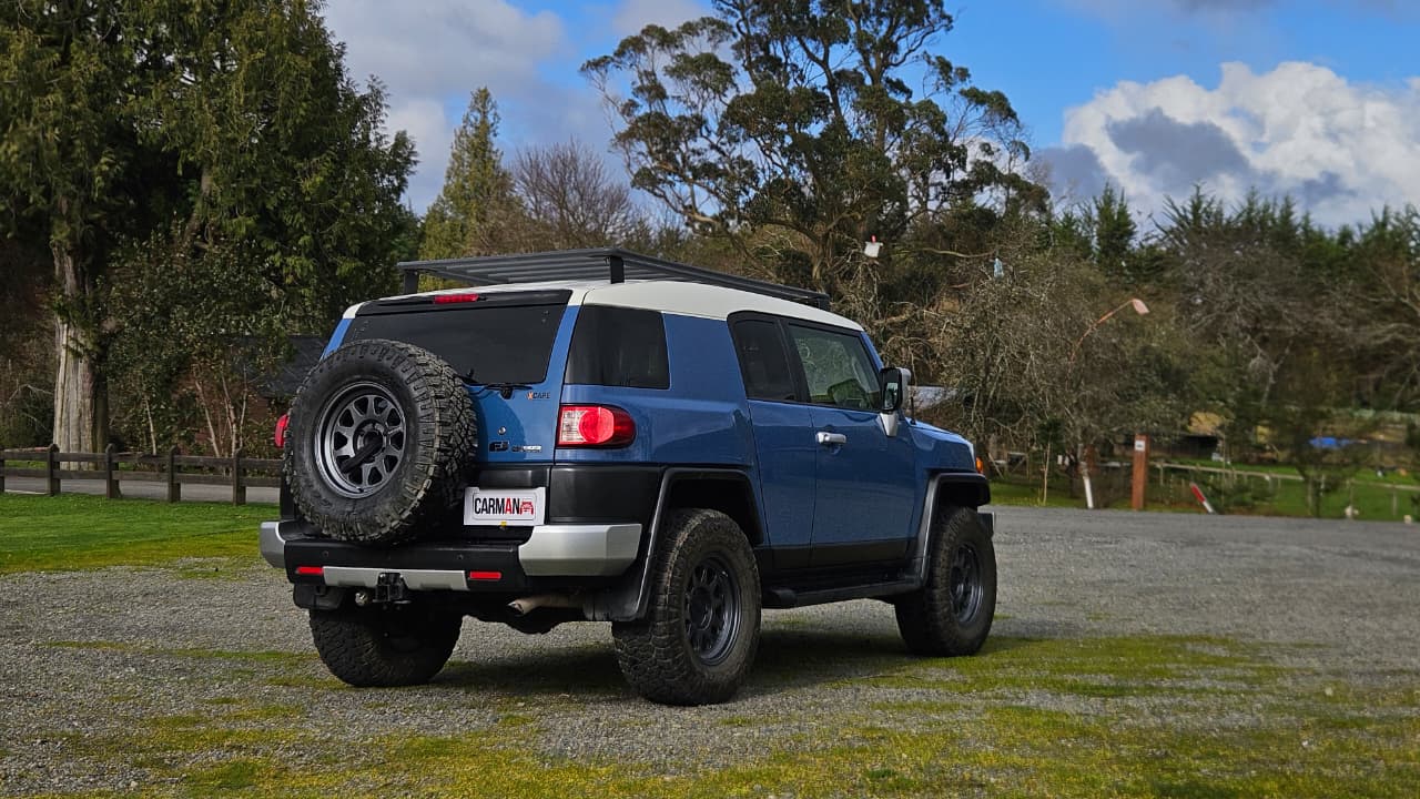 Vehicle media 6
