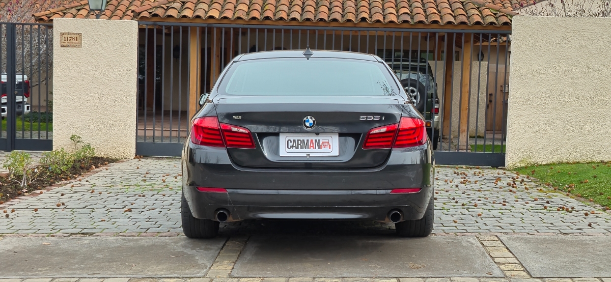 Vehicle media 6