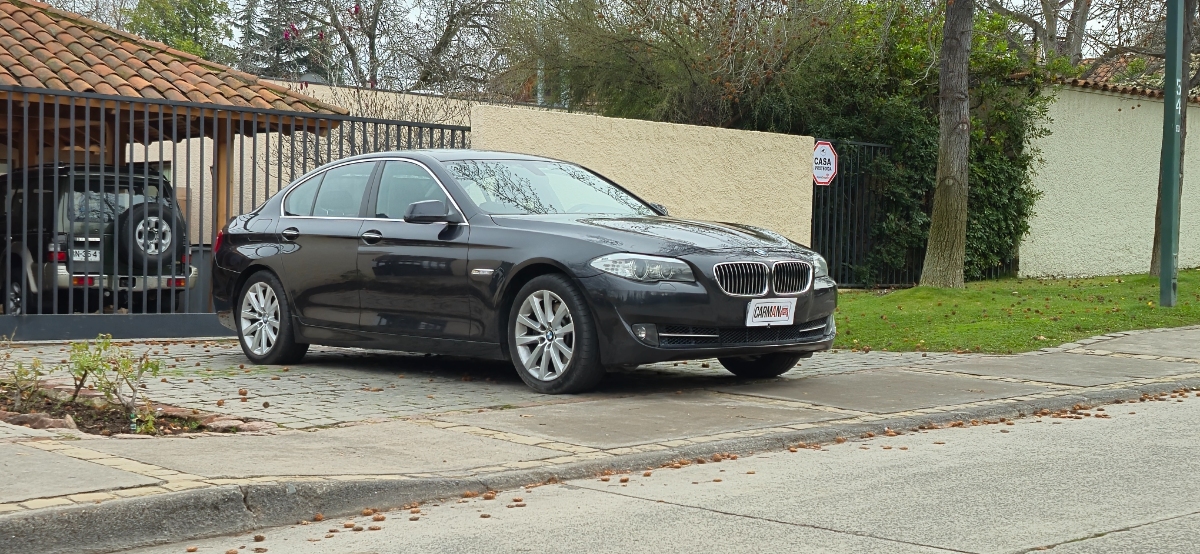 Vehicle media 3