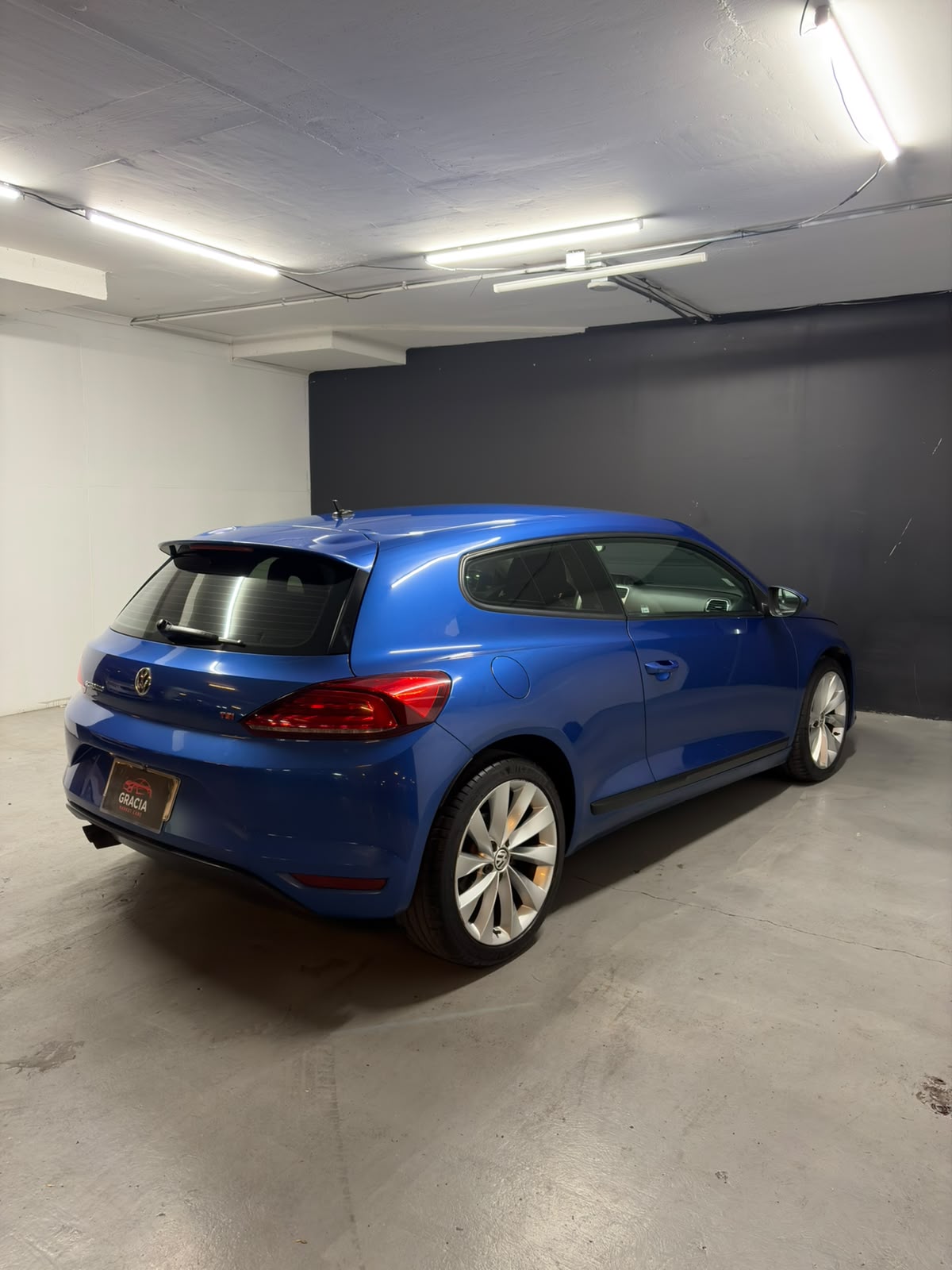 Vehicle media 4