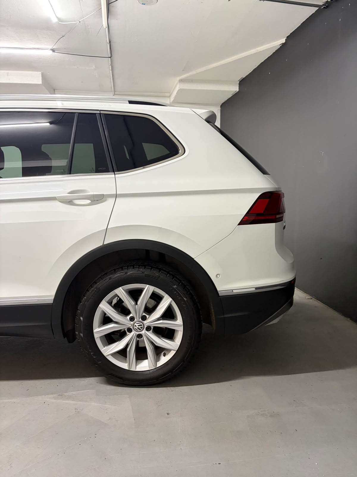 Vehicle media 8