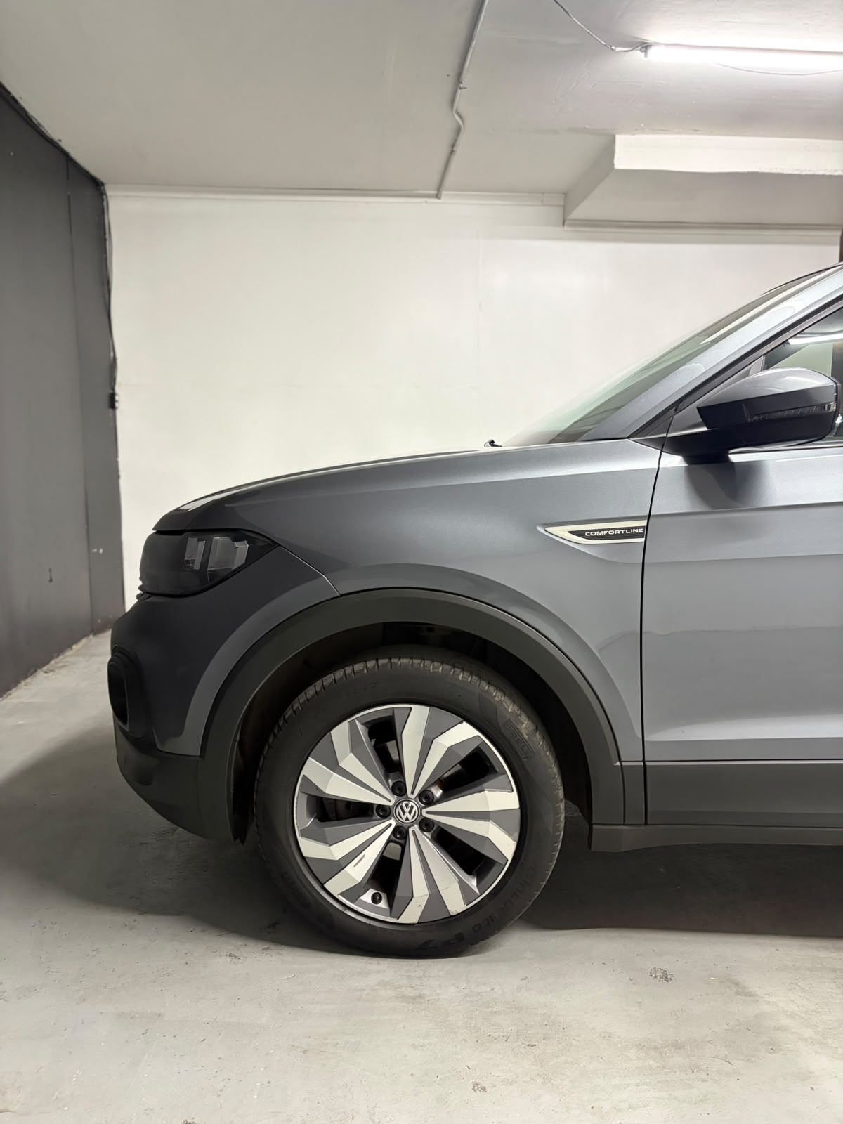 Vehicle media 7