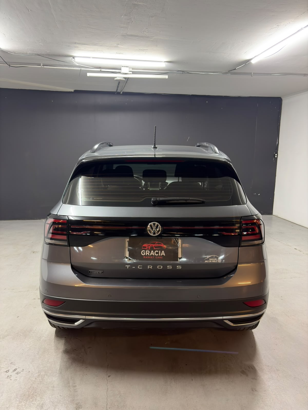 Vehicle media 5