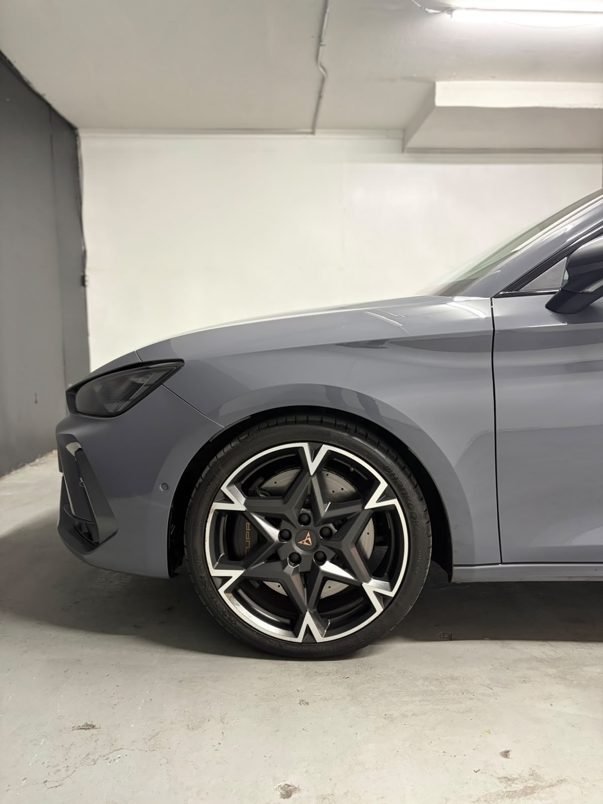 Vehicle media 7