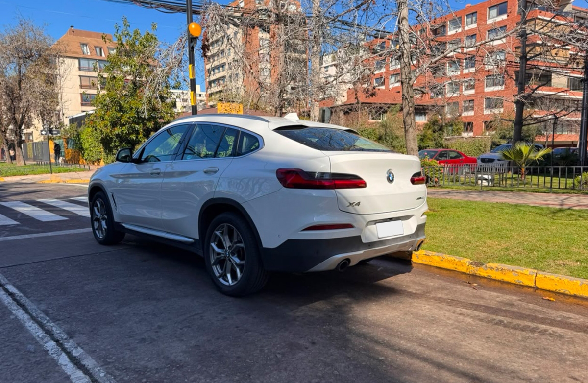 Vehicle media 5