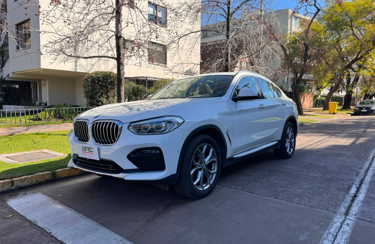 Vehicle media 3
