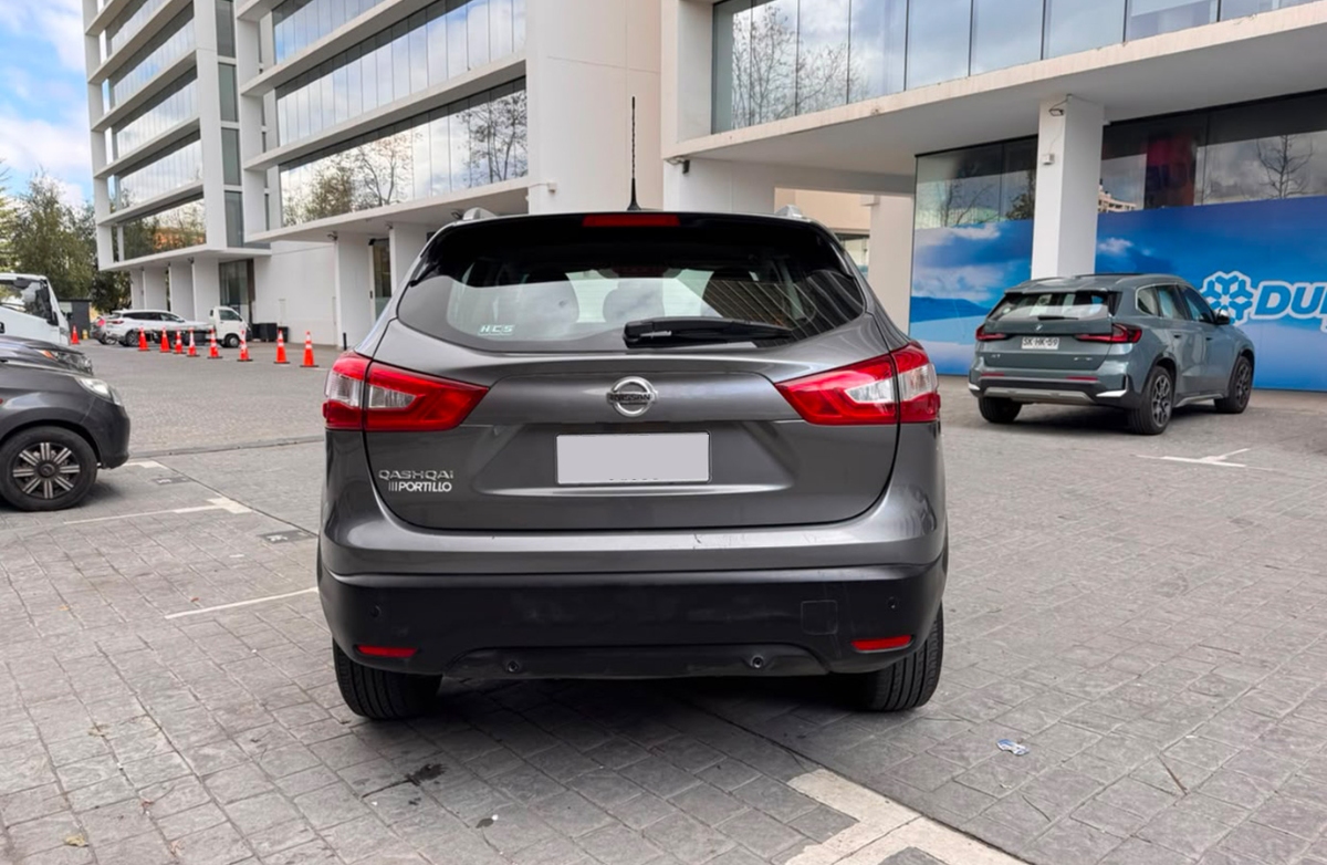 Vehicle media 6
