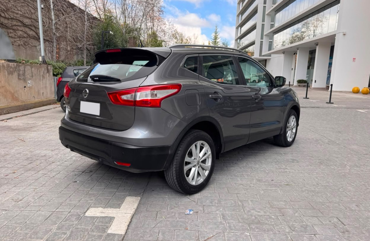 Vehicle media 7