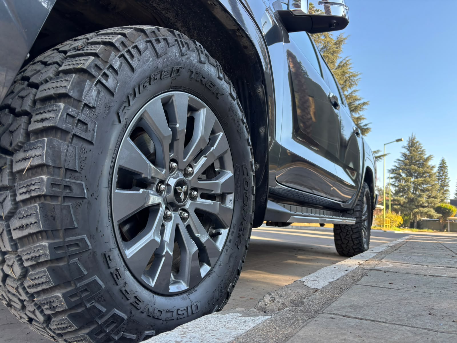 Vehicle media 7