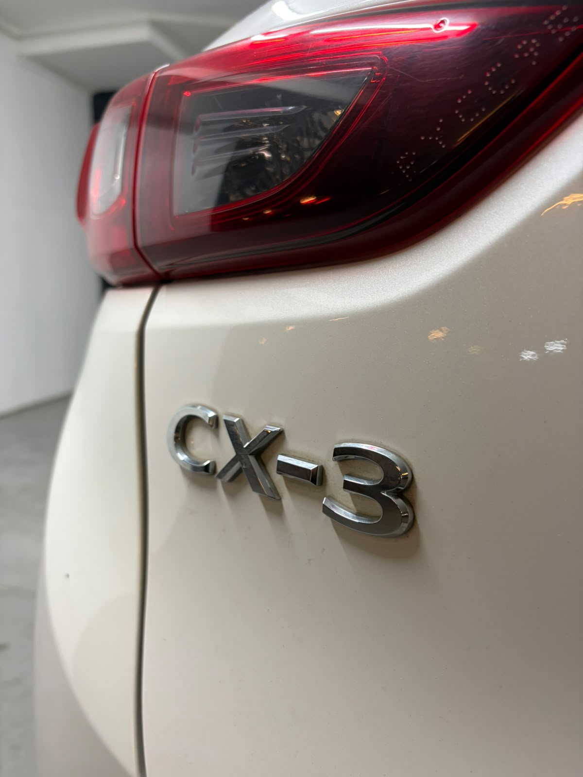 Vehicle media 9