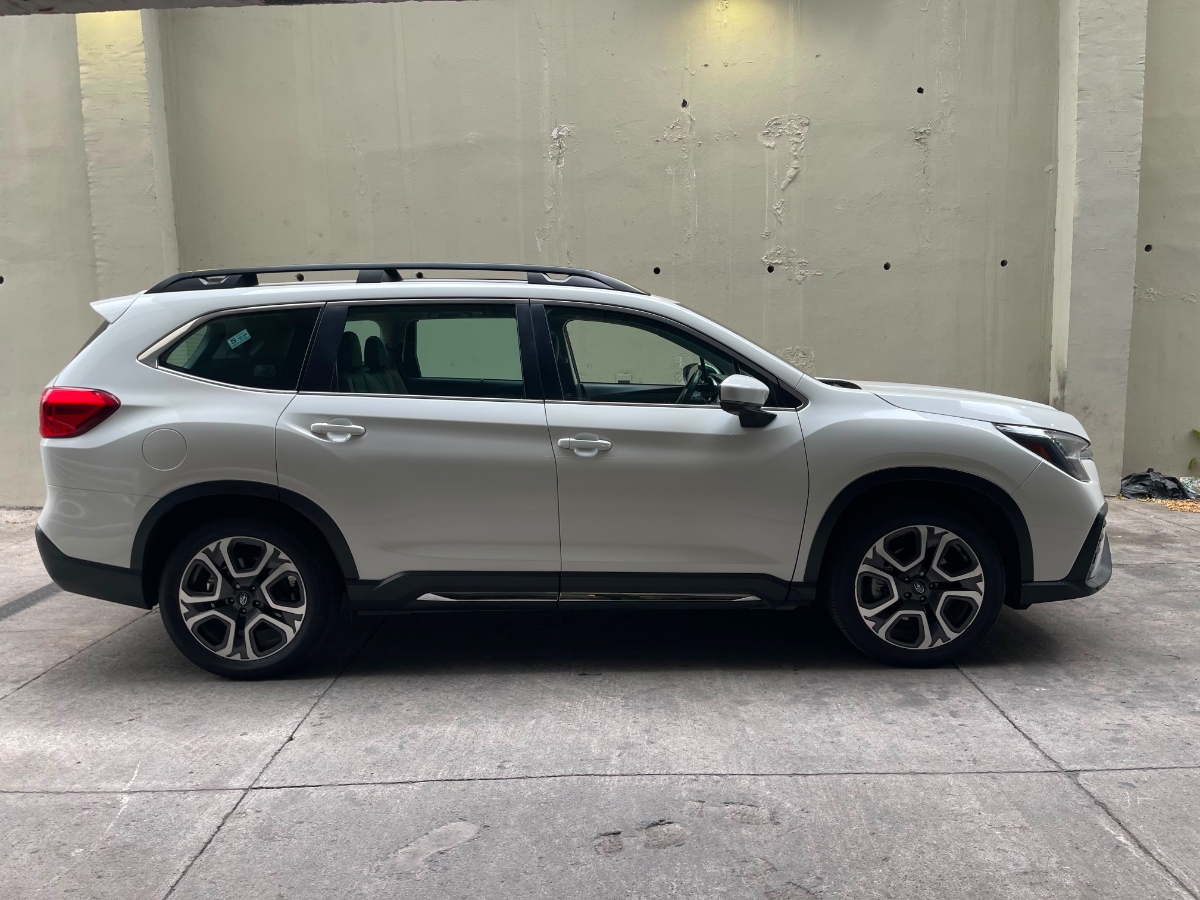 Vehicle media 3