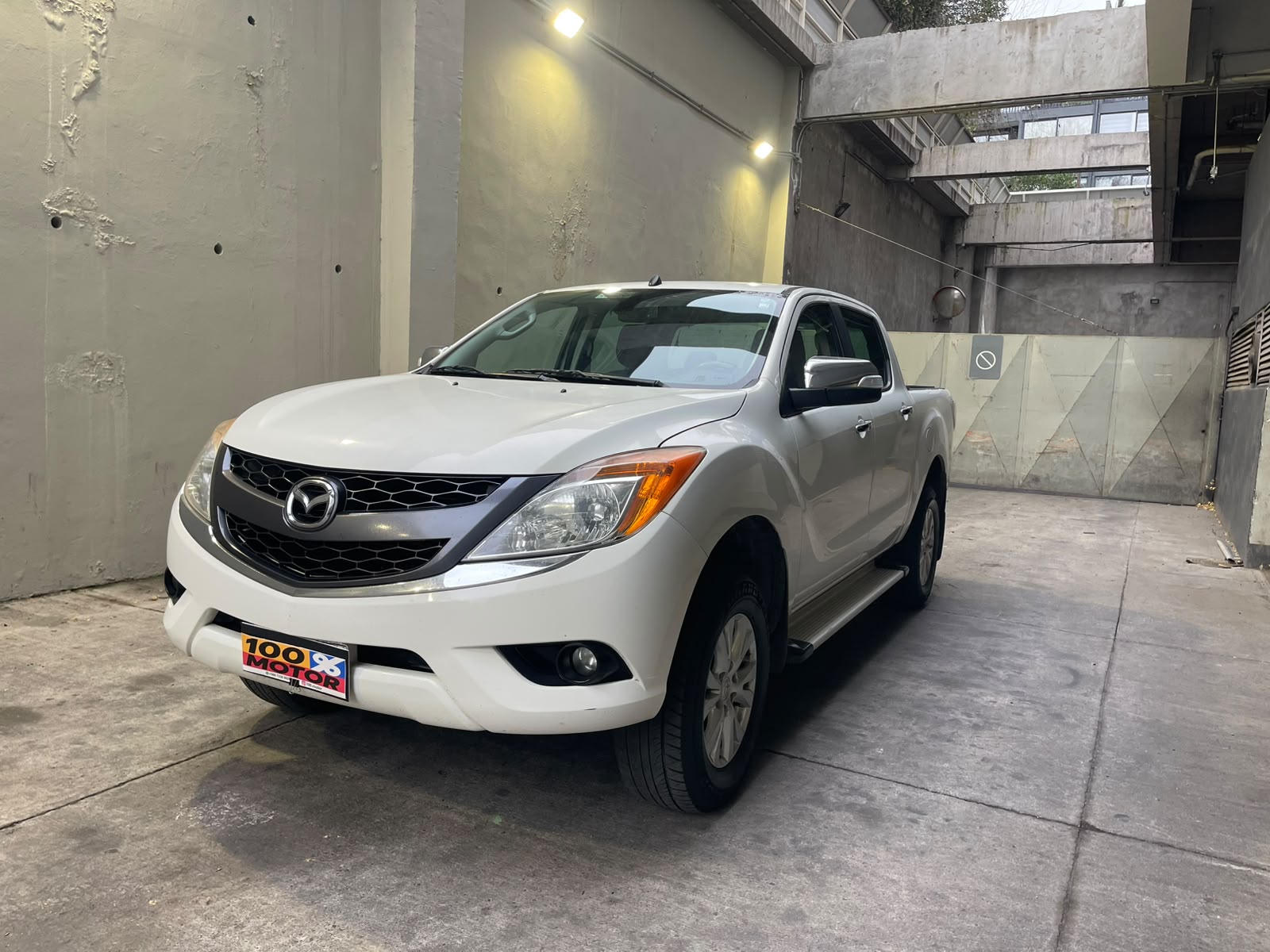 Vehicle media 6