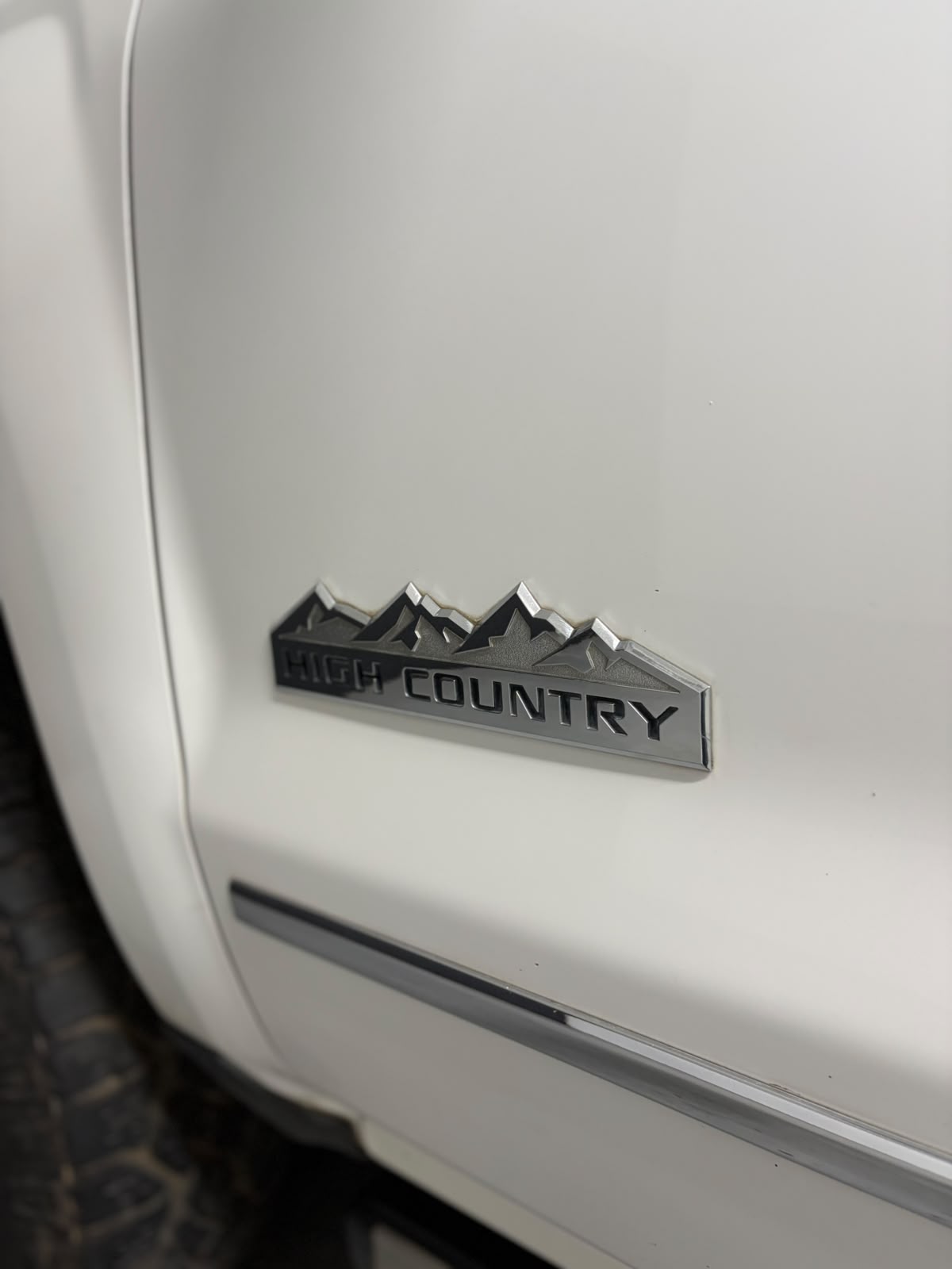 Vehicle media 8