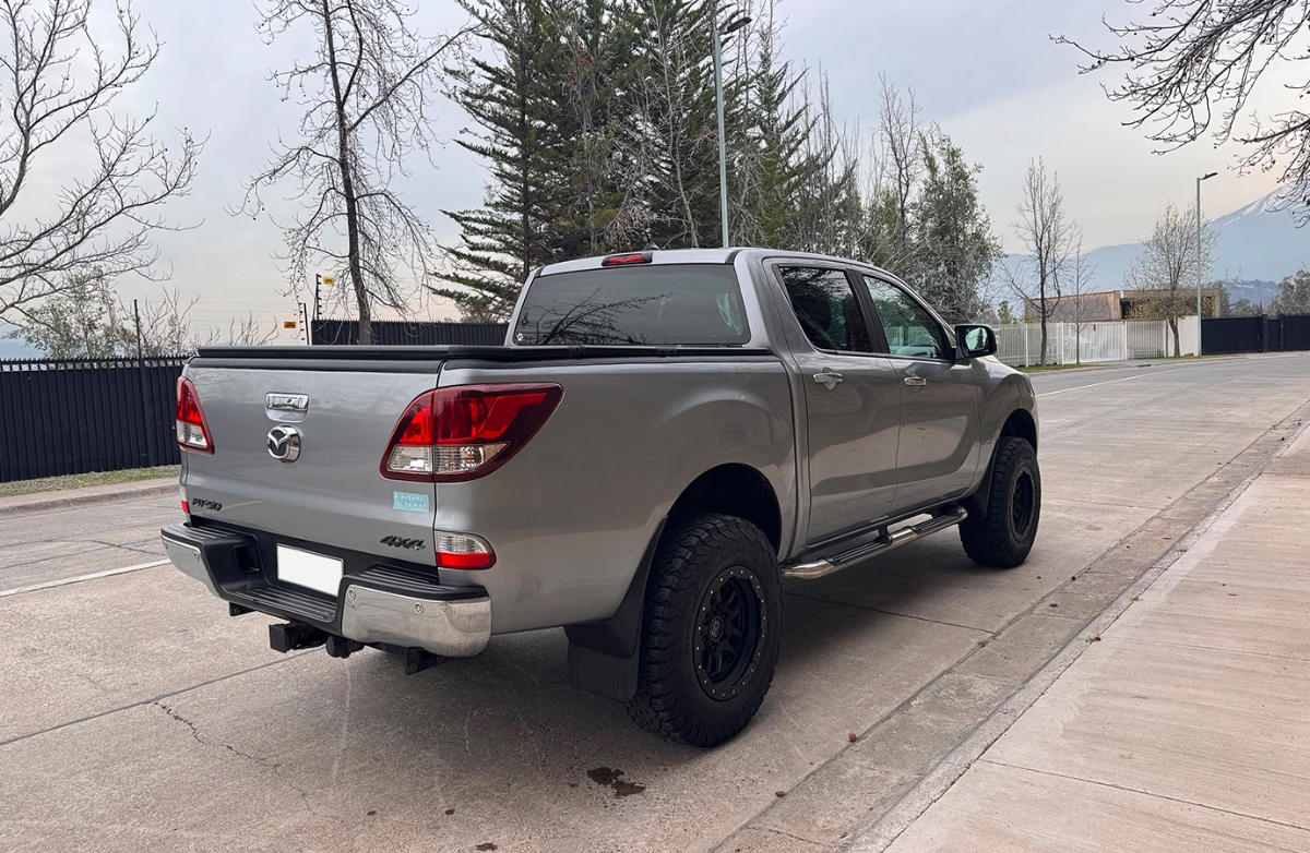 Vehicle media 7