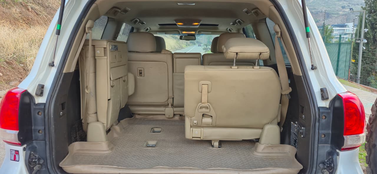Vehicle media 9