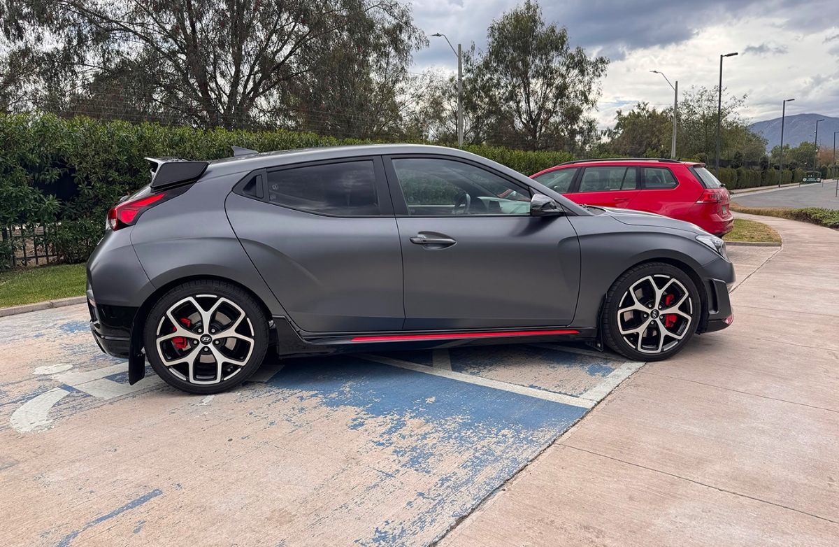Vehicle media 9