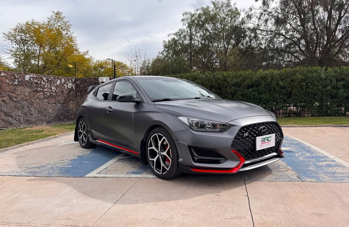 Vehicle media 10