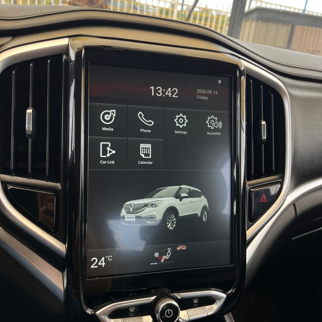 Vehicle media 5