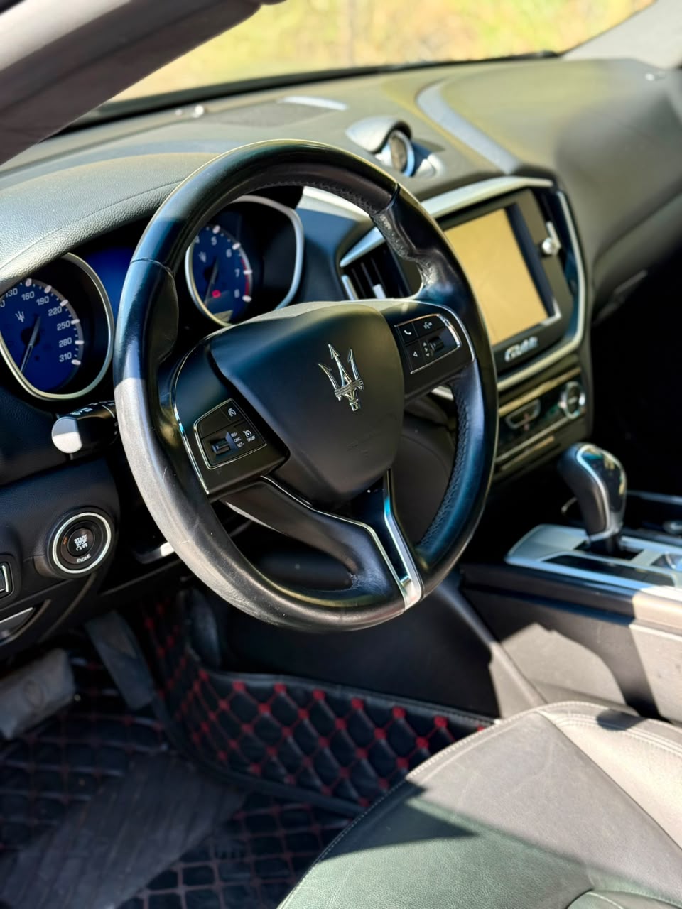 Vehicle media 7