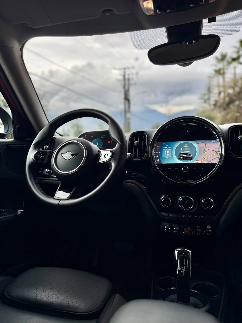 Vehicle media 7