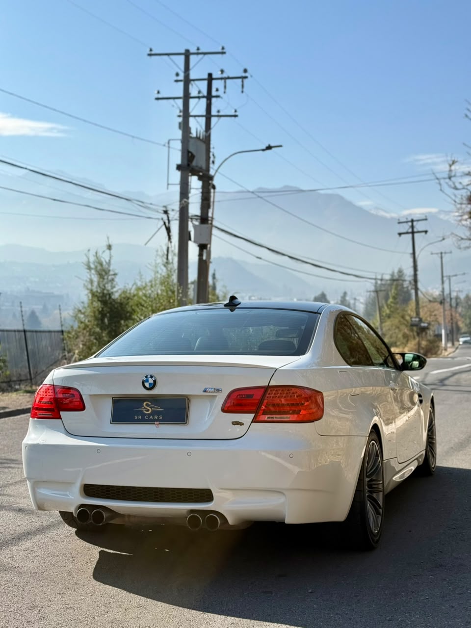 Vehicle media 4