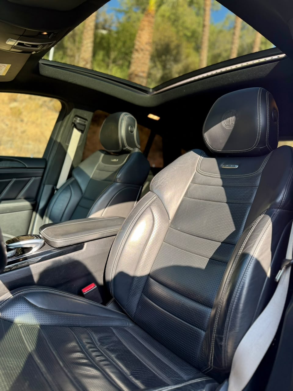 Vehicle media 6