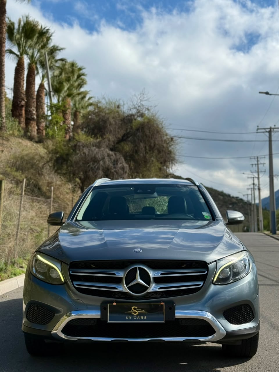 Vehicle media 4