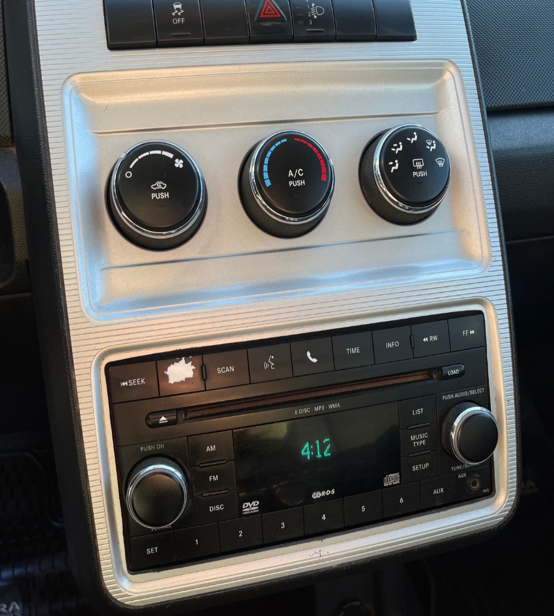 Vehicle media 4
