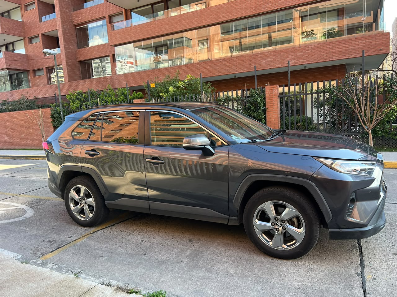 Vehicle media 8