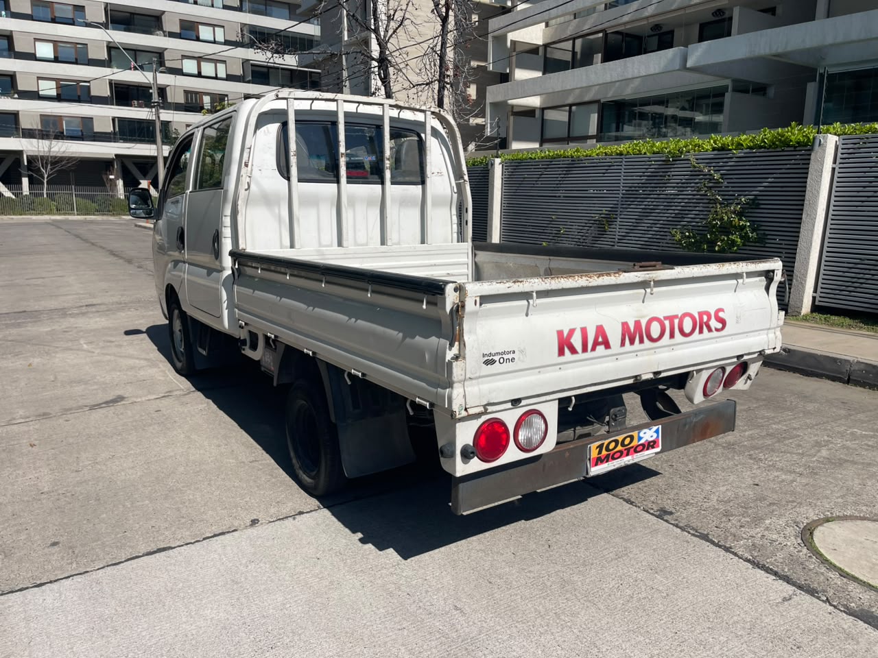 Vehicle media 4