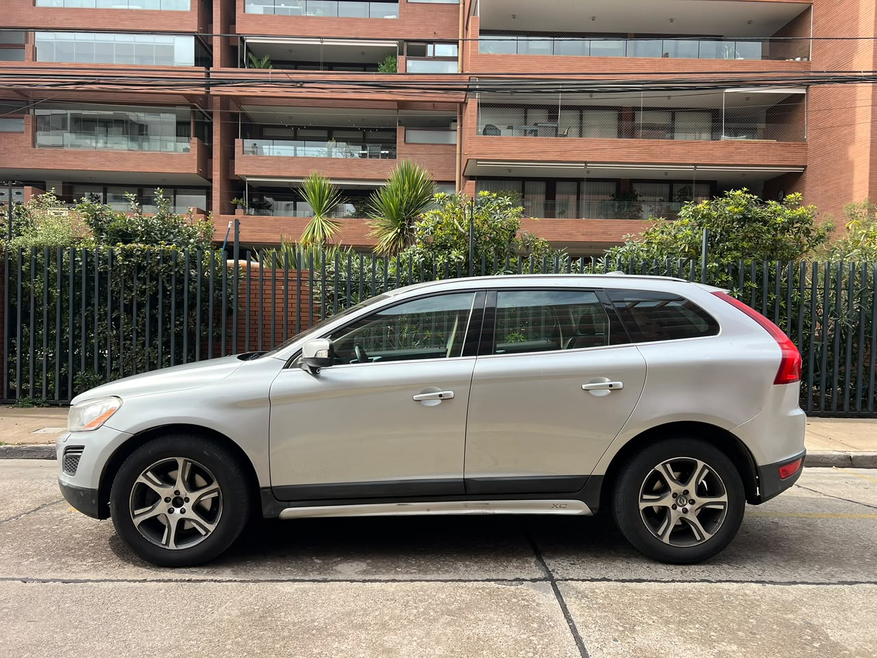Vehicle media 4