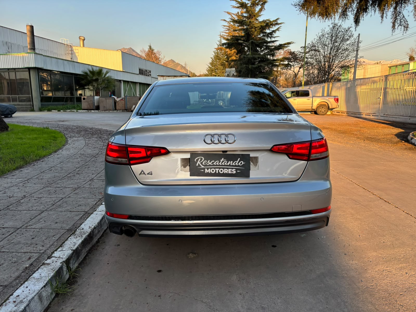 Vehicle media 8