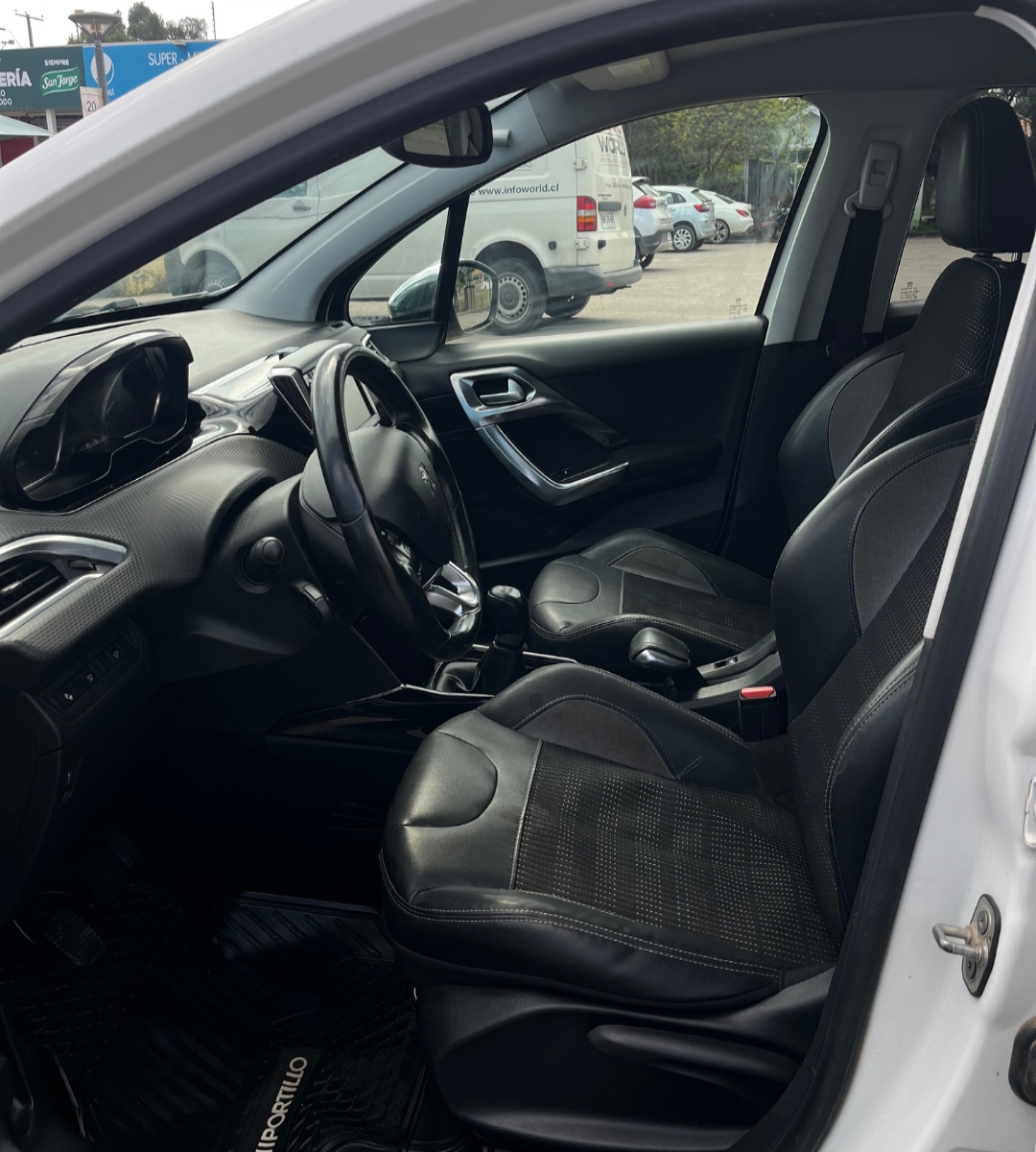 Vehicle media 4