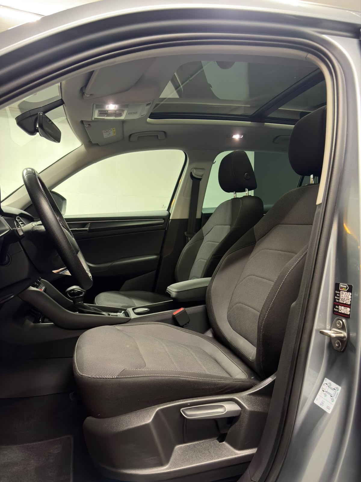 Vehicle media 10