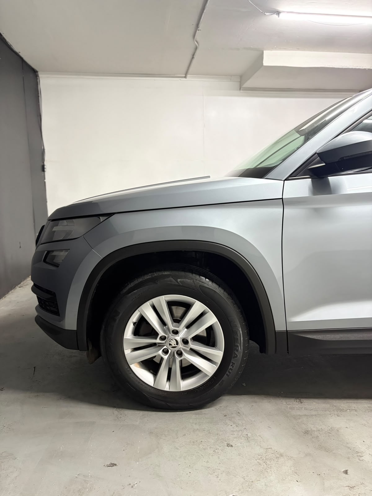 Vehicle media 7