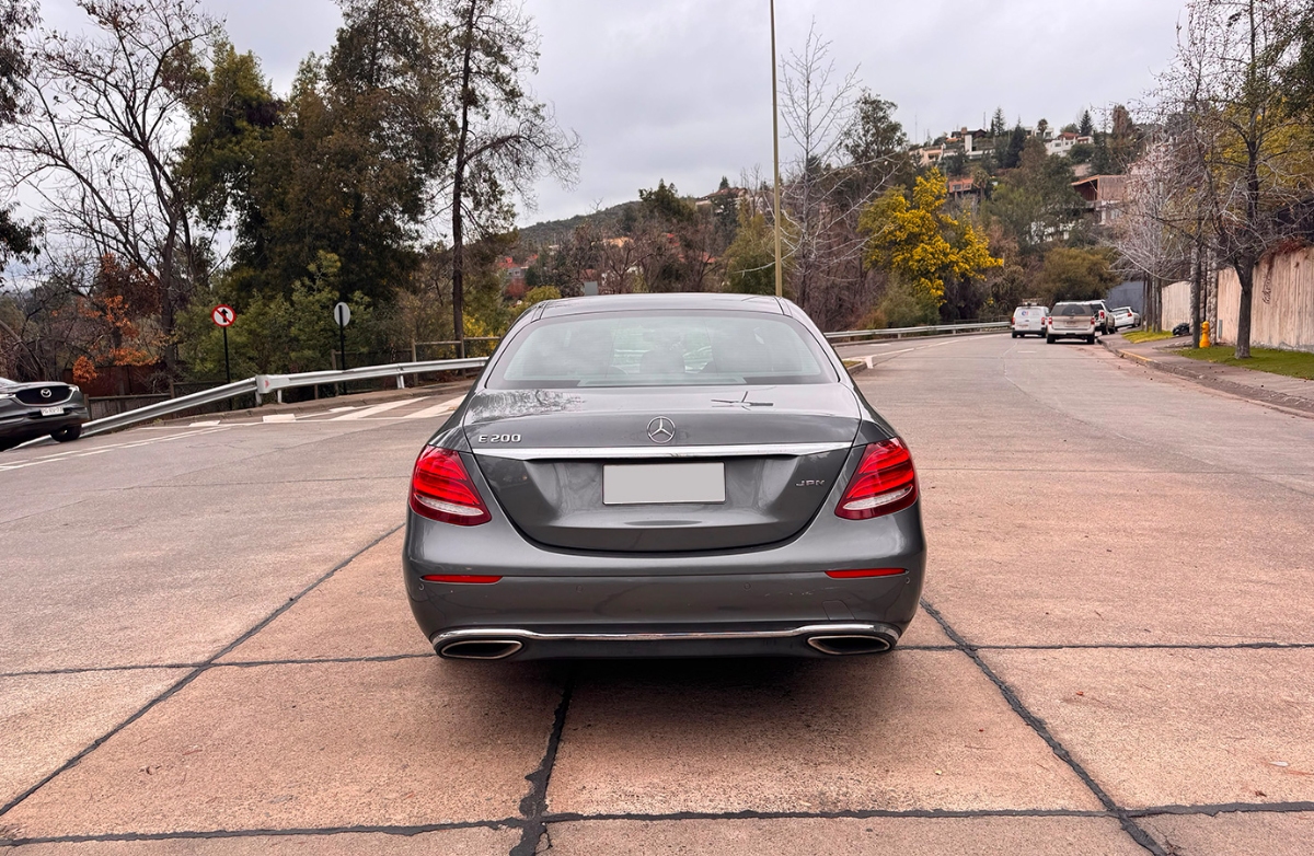 Vehicle media 6