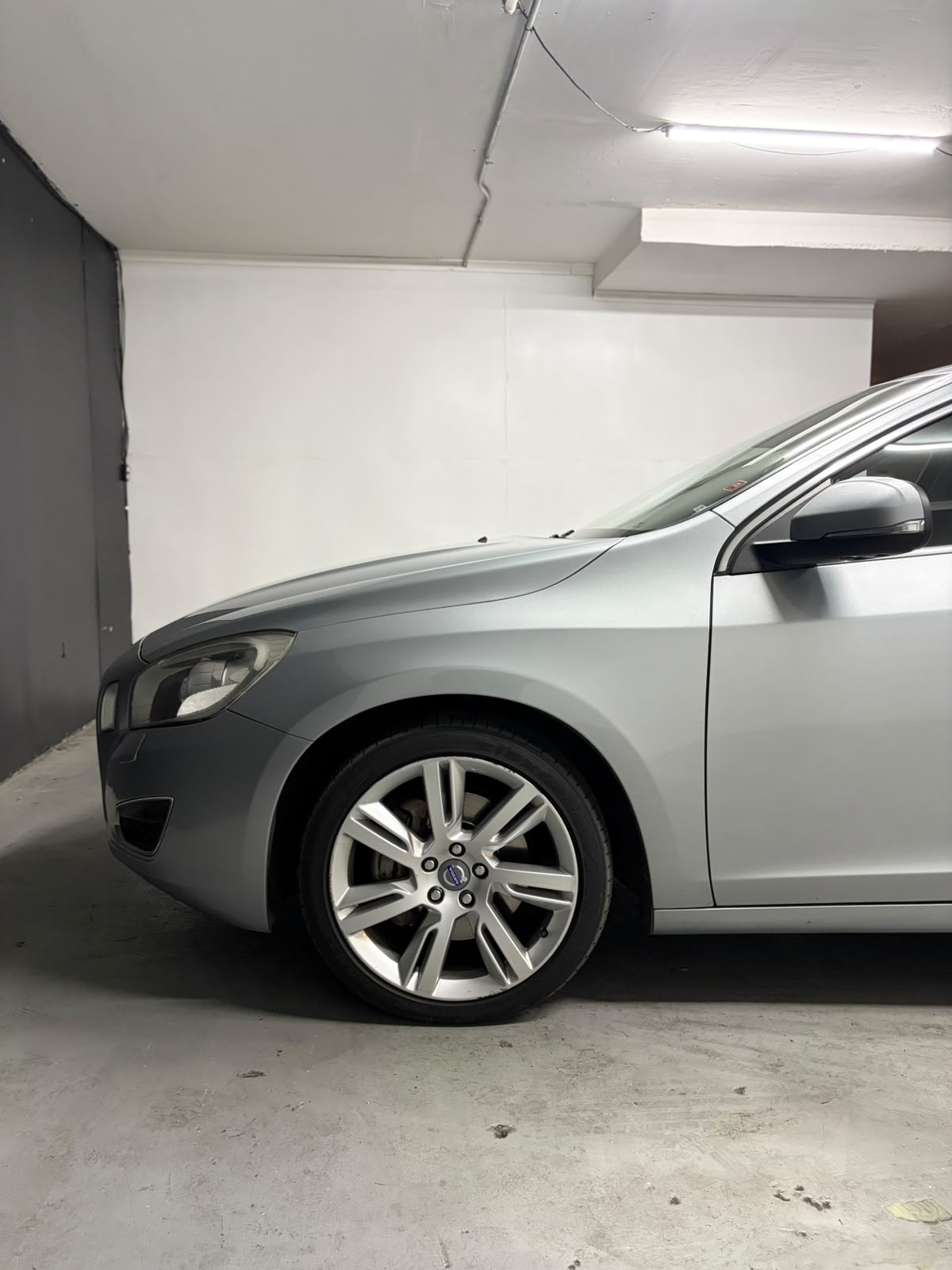Vehicle media 7