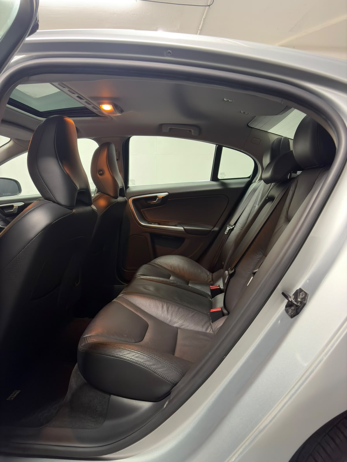 Vehicle media 11