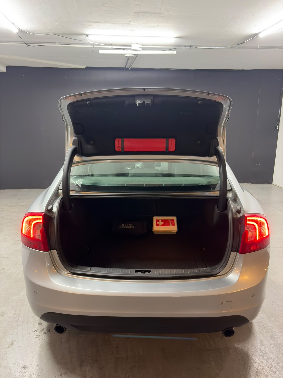 Vehicle media 19