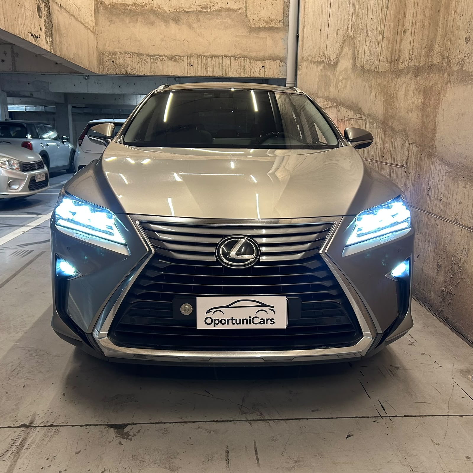 Vehicle media 8
