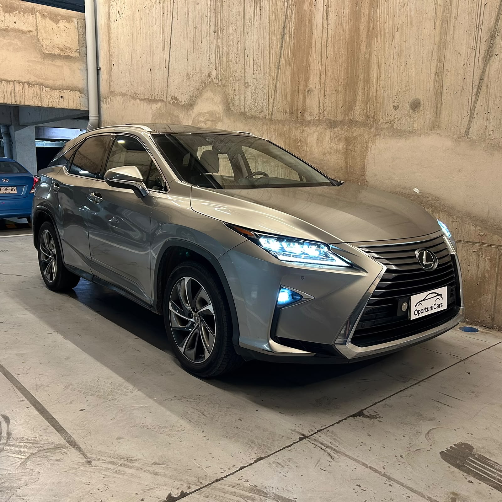 Vehicle media 7
